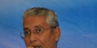 Arnold Thenu Bantah Kabar Dirinya Tak Mau Divaksin Covid-19