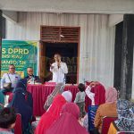 Jaring Aspirasi Petani Sawit yang Ingin Ikut PSR, Ini Temuan Sekretaris Anggota DPRD Riau Sugianto Sekretaris Komisi II DPRD Riau kali ini melakukan sosialisasi PSR di Kampung Banjar Seminai dan Kampung Sawit Permai, Kecamatan Dayun, Kabupaten Siak.