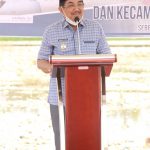 Bupati Drs.H. Anwar Sadat M.Ag Menghadiri Syukuran Terlistriknya 19 Desa Dari Tiga Kecamatan di Kabupaten Tanjung Jabung Barat Bupati Drs.H. Anwar Sadat M.Ag Menghadiri Syukuran Terlistrilnya 19 Desa Dari Tiga Kecamatan Di Kabupaten Tanjung Jabung Barat