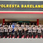 Kapolresta Barelang Pimpin Upacara Kenaikan Pangkat Personil Polresta Barelang Kapolresta Barelang Pimpin Upacara Kenaikan Pangkat Personil Polresta Barelang