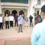 Bupati Drs.H. Anwar Sadat M.Ag Sambut Perwakilan Murid SMA Negeri 1 Kuala Tungkal di Halaman Kantor Bupati Tanjung Jabung Barat Bupati Drs.H. Anwar Sadat M.Ag Sambut Perwakilan Murid SMA Negeri 1 (Satu) Kuala Tungkal Di Halaman Kantor Bupati Tanjung Jabung Barat