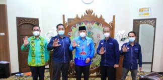 Kerjasama Pemkot Metro-Gradasi, Harap Masyarakat Lebih Paham IT Dok. Wali Kota Wahdi Bersama Dewan Perwakilan Cabang Generasi Digital Indonesia (Mimbarpublik)