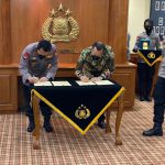 Polri Berpegang Teguh Menjaga HAM Dalam Menciptakan Kamtibmas Polri dan Komisi Nasional Hak Asasi Manusia (Komnas HAM) meneken Memorandum of Understanding (MoU) Tentang Penegakan HAM di Indonesia.