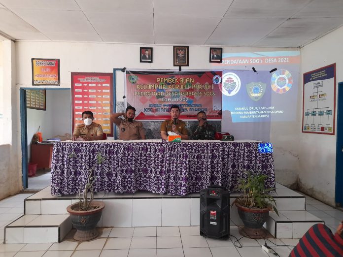 Saat Kegiatan Pembekalan Pendataan SDGS Berlangsung di Aula Kantor Desa Pattontongan Kecamatan Mandai Kabupaten Maros (Foto : Nur Fajriansyah) Saat Kegiatan Pembekalan Pendataan SDGS Berlangsung di Aula Kantor Desa Pattontongan Kecamatan Mandai Kabupaten Maros (Foto : Nur Fajriansyah)