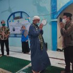 Pengurus Cabang IKA PMII Maros Gelar Silaturahmi dan Buka Puasa Bersama Dengan Santri Mambaul Ulum Firdaus Maros Abrar Rahman Wakil Ketua PC IKA-PMII Maros Saat Bertemu Dengan Pimpinan Pondok Pesantren Mambaul Ulum Firdaus Maros ( Foto : Nur Fajriansyah )