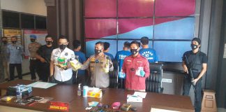 Polres Karimun Berhasil Ungkap Peredaran Narkoba Seberat 3.2 Gram Sabu Polres Karimun Berhasil Ungkap Peredaran Narkoba Seberat 3.2 Gram Sabu