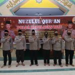 Nuzulul Quran, Wakapolda Kepri Himbau Personil Polri Peduli Sesama Peringatan Nuzulul Quran di Masjid Al- Halin Polda Kepri mengangkat tema ″Dengan Hikmah Ramadhan Kita Tingkatkan Iman dan Takwa Melalui Pengalaman Moderasi Beragama Guna Mewujudkan Polri Yang Presisi″