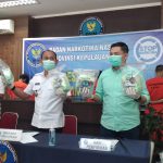 20 Kilogram Sabu Diamankan BNNP Kepri Dari 6 Orang Tersangka Badan Narkotika Nasional Provinsi Kepulauan Riau (BNNP Kepri) berhasil mengungkap 3 (tiga) kasus peredaran gelap Narkoba jaringan Internasional yang terjadi di wilayah Kepulauan Riau, yakni dengan barang bukti Narkotika Golongan I jenis Sabu seberat bruto 20.192,88 gram dengan jumlah tersangka 6 orang.