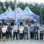 Bupati Asahan dan Forkopimda Tinjau Pos Penyekatan Mudik Bupati Asahan H Surya BSc, Wakil Bupati Asahan Taufik Zainal Abidin, Kapolres Asahan, Dandim 0208/AS, Kepala Kejaksaan Negeri Kisaran, Ketua PN, Danlanal TB/AS, Danyonif 126/KC meninjau langsung pos penyekatan larangan mudik lebaran di pintu masuk dan keluar wilayah Kabupaten Asahan, Kamis, 6 Mei 2021.