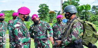 Komandan Pasmar 3 Pimpin Apel Gelar Kesiapan Satgas Mupe dan Pam Puter Komandan Pasmar 3 Brigadir Jenderal TNI (Mar) Edi Juardi memimpin langsung Apel Gelar Kesiapan Satuan Tugas Pengamanan Daerah Rawan Muara Perairan (Satgas Pamrahwan Mupe) dan Satuan Tugas Pengamanan Pulau Terluar (Satgas Pam Puter) XXV Wilayah Timur