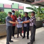 Perutusan Masyarakat yang Menguasai Lahan Bukit Cincin Menyerahkan Dokumen ke FKMTI Kepri Perutusan masyarakat menyerahkan berkas ke pengurus FKMTI Kepri