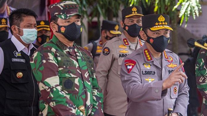 Panglima TNI Marsekal TNI Hadi Tjahjanto bersama Kapolri Jenderal Polisi Listyo Sigit Prabowo | Foto : Istimewa
