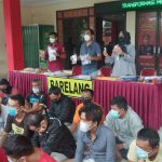 Tegakkan Instruksi Kapolri, Polresta Barelang Ringkus 31 Preman dan Jukir Liar di Batam Unit Reskrim Polresta Barelang dan Polsek jajaran berhasil mengamankan 31 Orang terkait premanisme dan Pungutan liar (Pungli) berdasarkan laporan dari tindak lanjut masyarakat, Senin (14/06/2021).