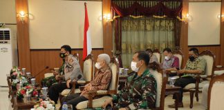 Pemkab Asahan Ikuti Rakor Virtual Evaluasi PPKM Mikro Dengan Pemerintah Pusat Bupati Asahan H. Surya, BSc dan Forkopimda Kabupaten Asahan saat mengikuti rapat koordinasi secara virtual dengan pemerintah pusat