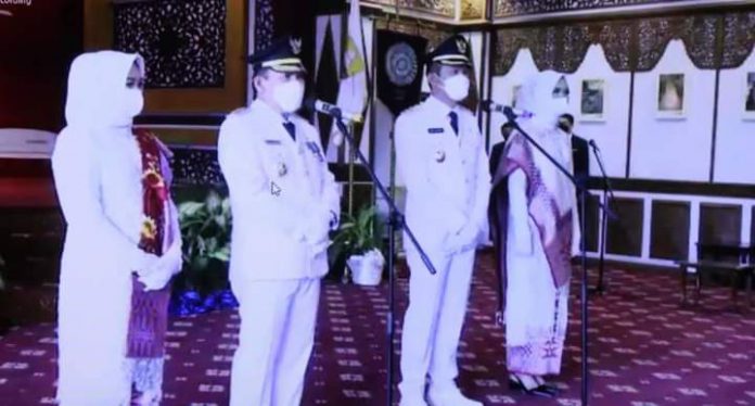 Bupati Tanjung Jabung Barat Beserta Ketua TP PKK Hj. Fadhilah Sadat Hadiri Acara Pelantikan Wali Kota dan Wakil Wali Kota Sungai Penuh Bupati Tanjung Jabung Barat Beserta Ketua TP PKK Hj. Fadhilah Sadat Hadiri Acara Pelantikan Wali Kota dan Wakil Wali Kota Sungai Penuh