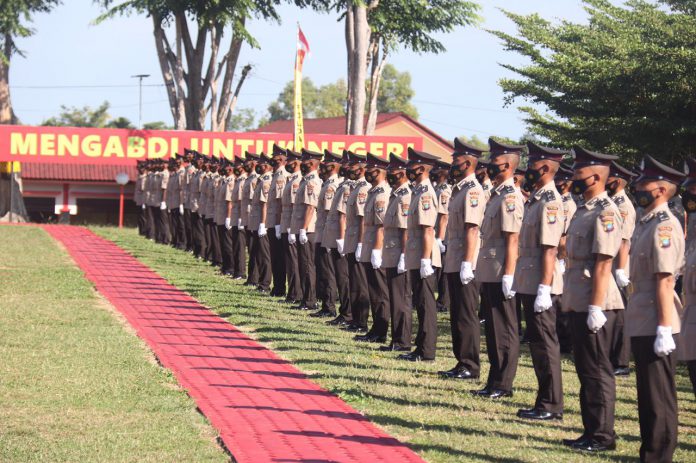 Upacara Penutupan dan Pelantikan Bintara Polri T.A 2020/2021 dipimpin langsung oleh Kapolda Kepri Irjen Pol Dr. Aris Budiman, bertempat di SPN Polda Kepri, Tanjung Batu Upacara Penutupan dan Pelantikan Bintara Polri T.A 2020/2021 dipimpin langsung oleh Kapolda Kepri Irjen Pol Dr. Aris Budiman, bertempat di SPN Polda Kepri, Tanjung Batu