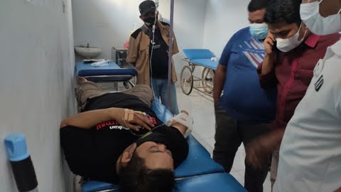 Seorang wartawan yang juga pimpinan redaksi media online, Butota.id, Jeffry Rumampuk dibacok oleh orang tak dikenal (OTK) | Foto : Istimewa