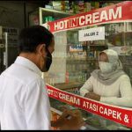 Kemarin Presiden Jokowi Blusukan ke Apotek Kota Bogor dan Tidak Menemukan Barang yang Dicari