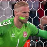 UEFA Selidiki Sinar Laser yang Diarahkan Pada Kasper Schmeichel Saat Semifinal Euro 2020