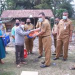 Wakil Bupati Kabupaten Tanjung Jabung Barat Bersama Kalak BPBD Turun Langsung ke Lokasi Terjadinya Kebakaran di Kecamatan Tebing Tinggi Desa Purwodadi Wakil Bupati Kabupaten Tanjung Jabung Barat Bersama Kalak BPBD Turun Langsung ke Lokasi Terjadinya Kebakaran di Kecamatan Tebing Tinggi Desa Purwodadi