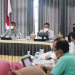 Pemkot Metro Gelar Rakor Satgas Covid-19 Tentang PPKM Semakin di Perketat Rapat Koordinasi (Rakor) Satgas Covid-19 tentang PPKM di Perketat secara Tinggi dilaksanakan secara zoom meeting di Guest House, Sabtu (10/07/2021).
