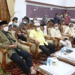 Bupati Karimun Pimpin Rapat Koordinasi Percepatan Penanganan Covid-19 Bupati Karimun didampingi Wakil Bupati dan Sekda pimpin rapat percepatan penanganan covid 19