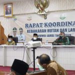 Wakil Bupati Tanjab Barat Bersama Sekda Mengikuti Rapat Koordinasi KARHUTLA Wakil Bupati Tanjab Barat Bersama Sekda Mengikuti Rapat Koordinasi KARHUTLA