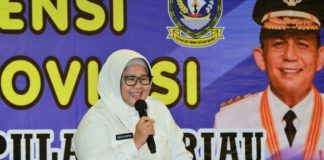 Wagub Marlin Pesan Pentingnya Investasi SDM Wagub Marlin saat Pembukaan Konferensi Kerja Provinsi I Persatuan Guru Republik Indonesia (PGRI) Kepri Tahun 2021 di Hotel Aston Inn Gideon, Batam, Senin (5/4) lalu.