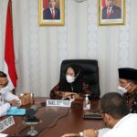 Sempena Hardiknas, Wagub Marlin, Evaluasi Pelaksanaan Pendidikan Saat Pandemi Wakil Gubernur Hj. Marlin Agustina dalam peringatan Hardiknas (Hari Pendidikan Nasional) tingkat Provinsi Kepri Tahun 2021 secara Daring, Senin (03/5) dari Gedung Graha Kepri Batam.