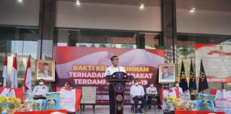 Kemenkumham Salurkan 46 Ribu Paket kepada Masyarakat Terdampak Covid-19 Kemenkumham Salurkan 46 Ribu Paket kepada Masyarakat Terdampak Covid-19