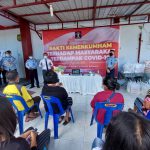 Bakti Kemenkumham Terhadap Masyarakat Terdampak Covid-19 Rutan Kelas IIB Kabanjahe Bagikan Sembako Tampak Ka Lapas Rutan Kelas IIB Kabanjahe melaksanakan kegiatan bakti sosial untuk masyarakat