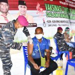 Wujudkan Herd Immunity, Korps Marinir TNI AL Bersama Dinas Kesehatan Papua Barat Gelar Serbuan Vaksinasi Massal di Kota Sorong Korps Marinir TNI AL Bersama Dinas Kesehatan Papua Barat Gelar Serbuan Vaksinasi Massal di Kota Sorong