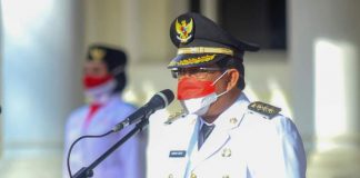 Bupati Tanjab Barat Menjadi Inspektur Upacara Pengibaran Bendera Merah Putih Bupati Tanjab Barat, Drs.H. Anwar Sadat, M.Ag, menjadi Inspektur Upacara Pengibaran Bendera Merah Putih