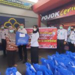 Pegawai Lapas Perempuan Batam Gelar Kegiatan Bakti Sosial “Kumham Peduli, Kumham Berbagi” JILID II Kegiatan Bakti Sosial “Kumham Peduli, Kumham Berbagi” JILID II oleh Pegawai Lapas Perempuan Batam, Rabu (18 Agustus 2021).