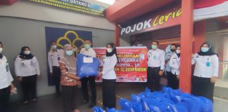 Pegawai Lapas Perempuan Batam Gelar Kegiatan Bakti Sosial “Kumham Peduli, Kumham Berbagi” JILID II Kegiatan Bakti Sosial “Kumham Peduli, Kumham Berbagi” JILID II oleh Pegawai Lapas Perempuan Batam, Rabu (18 Agustus 2021).