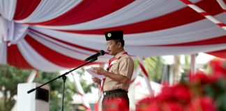 Upacara Peringatan Hari Pramuka, Rudi : Jangan Pernah Berhenti untuk Saling Membantu Wali Kota Batam, Muhammad Rudi saat upacara Peringatan Hari Pramuka ke-60 di Dataran Engku Putri, Rabu (18/6/2021).