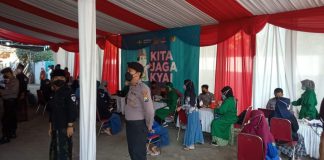 Ribuan Santri Kwagean Kediri Jalani Vaksinasi Covid-19 Vaksinasi covid 19 santri Kwagean Kediri