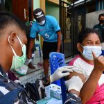 Jembatan Goyang Sambut Kedatangan Tim Vaksinator TNI AL Jayapura di Pulau Kosong Kegiatan Vaksinasi Covid-19 dilaksanakan di Pulau Kosong, Distrik Jayapura Selatan, Kota Jayapura, Jumat (03/09/21).