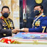 HUT ke-76 TNI, Kapolri: Sinergitas TNI-Polri Mutlak Sebagai Kekuatan Strategis Hadapi Tantangan Kapolri Jenderal Listyo Sigit Prabowo beserta keluarga besar Polri menyampaikan ucapan atas hari jadi Tentara Nasional Indonesia (TNI) ke-76, yang jatuh pada hari ini, (5/10/2021).