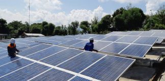 Tiga Proyek Solar Panel Segera Dimulai dari Batam Tiga proyek pembangkit listrik tenaga surya sepakat dikembangkan oleh perusahaan patungan Indonesia dan Singapura(Foto/Yabes)