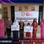 Ketua Bhayangkari Cabang Bintan Salurkan Bantuan dari Bhayangkari Pusat Kepada Posyandu Kemala Bhayangkari dan Anak Berprestasi (Foto/HumasPolresBintan)