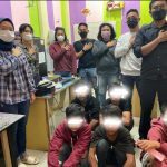 Lima Pemuda Bejat Diduga Cabuli Anak di Bawah Umur Lima Pemuda Terduga Pemerkosa Diamankan Satuan Polres Tanah Karo, Sabtu (16/10/2021)(Foto/Nico)
