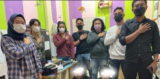 Lima Pemuda Bejat Diduga Cabuli Anak di Bawah Umur Lima Pemuda Terduga Pemerkosa Diamankan Satuan Polres Tanah Karo, Sabtu (16/10/2021)(Foto/Nico)