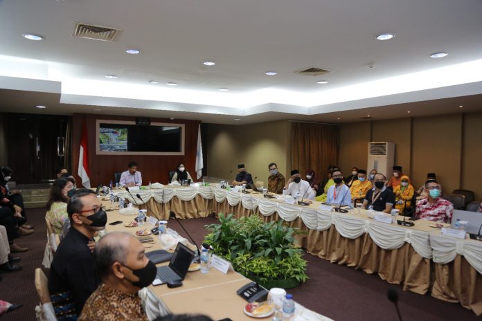 Kepala BP Batam menerima kunjungan kerja Asisten Deputi Kerjasama Ekonomi Regional dan Sub Regional, Kemenko Perekonomian pada Jumat (19/11/2021). Foto: Dok BP Batam