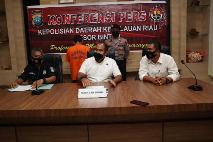 Polres Bintan gelar konferensi pers penangkapan pelaku curanmor, Rabu (24/11/21). Foto: Jul/Mimbarpublik.com