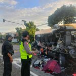 Tronton Tabrak Mobil Elf, Empat Orang Meninggal Dunia