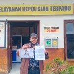 Warga Desa Benganding Hilang, Sampai Saat Ini Keberadaanya Belum Ditemukan Sejarah Pandia, Orang Tua Jeyen Br Sembiring saat melaporkan Orang Hilang Ke Satuan Polres Tanah Karo. (2/11/2021)Foto: Nico Ginting/Mimbarpublik.com