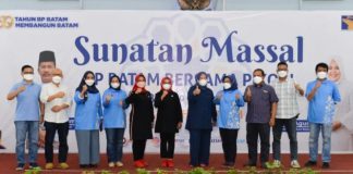 Sempena Hari Bhakti BP Batam, Wagub Marlin Buka Sunatan Massal PIKORI Wagub Marlin Buka Sunatan Massal PIKORI Foto: Humas