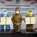 Tingginya Tingkat Kekerasan Terhadap Anak dan Perempuan di Kepri Jadi Perhatian Gubernur Gubernur Kepri bersama Tim pemerhati anak dan Perempuan. (Foto/humas)