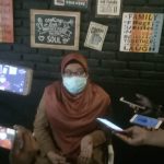 Kepala Puskesmas Bontonompo II Angkat Bicara Terkait Tuduhan Petugas NAR Yang Dianggap Keliru Jumpa pers Kepala Puskesmas Bontonompo II Gowa Nursyamsi,SKM.,M.Adm.Kes (foto/mimbarpublik)